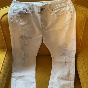 Anthropologie ETTtwa Distressed Jeans